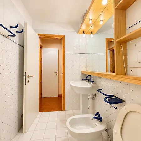 Hostdomus - A1-13 Apartment Grangesises
